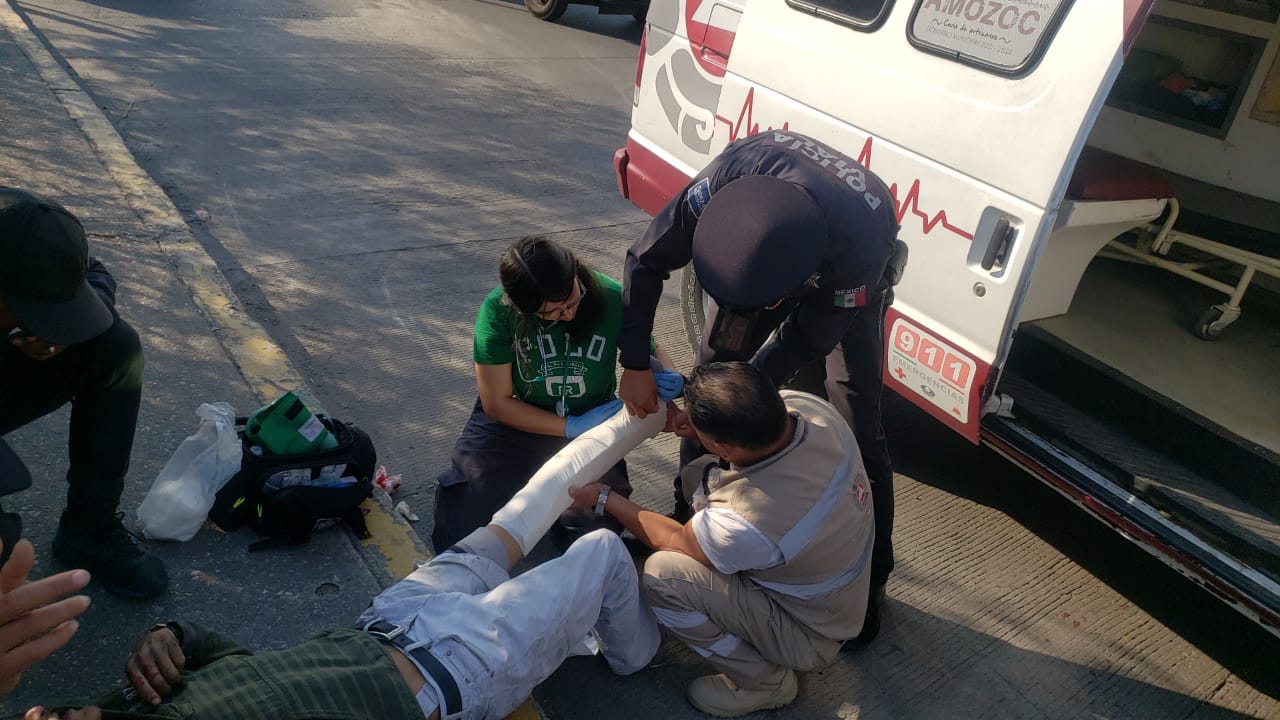 Hombre es atropellado en Amozoc.