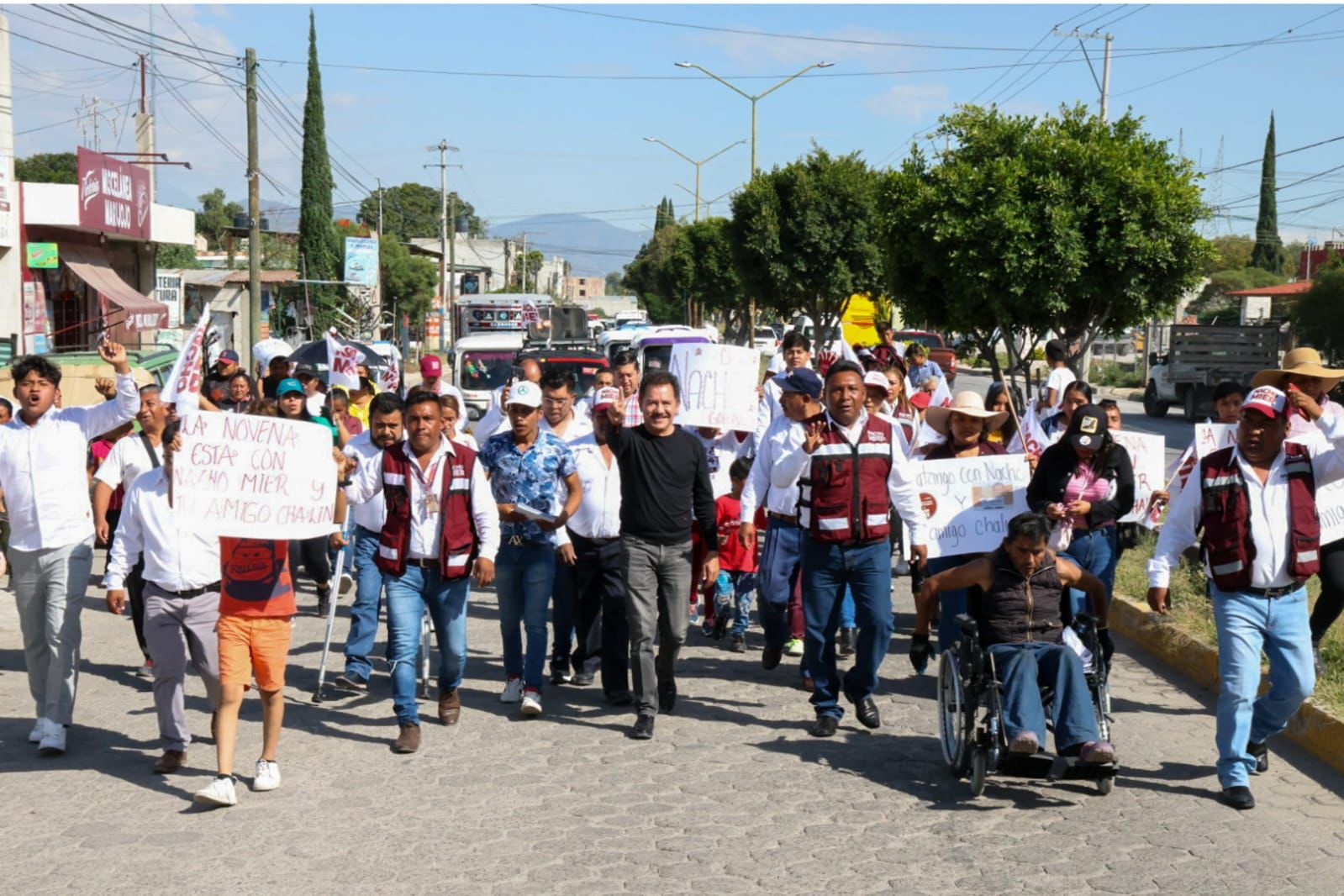 RECIBE NACHO MIER RESPALDO POPULAR DE ACATZINGO