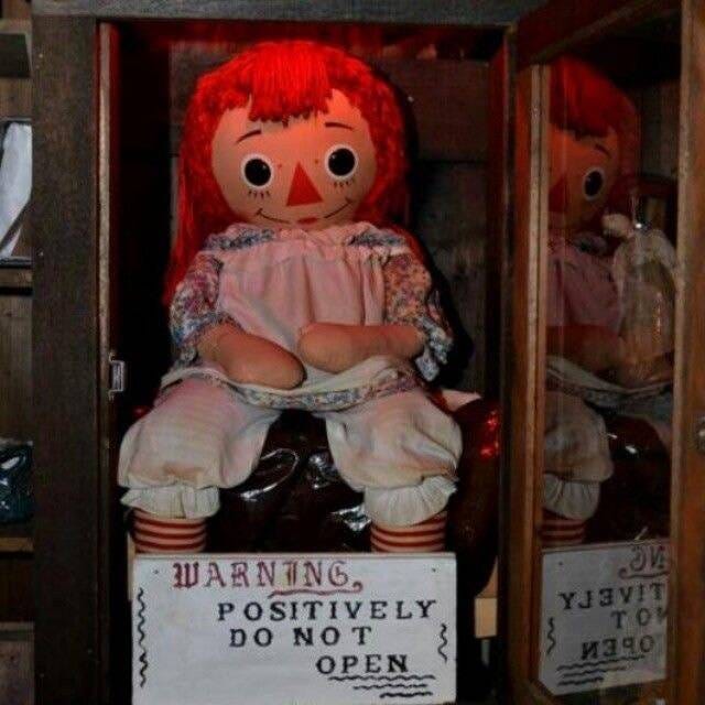 Preocupación en redes tras  video de manipulación de la muñeca Annabelle