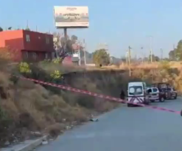 🔴 Hallan cuerpo torturado y asesinado a la orilla de la carretera en Amozoc de Mota