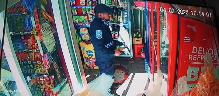 Falso Policía Auxiliar Acusado de Asalto en Amozoc