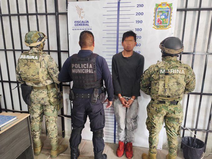 Arresto Exitoso en Amozoc: Dos Presuntos Delincuentes Detenidos