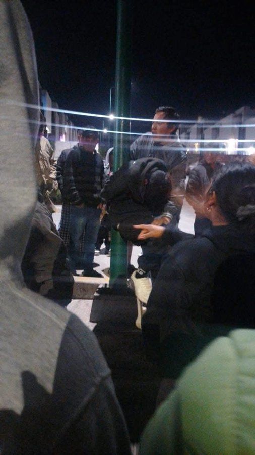 ¡MOMENTOS DE TENSIÓN EN AMOZOC! Vecinos evitan linchamiento y entregan a presunto ladrón a la policía