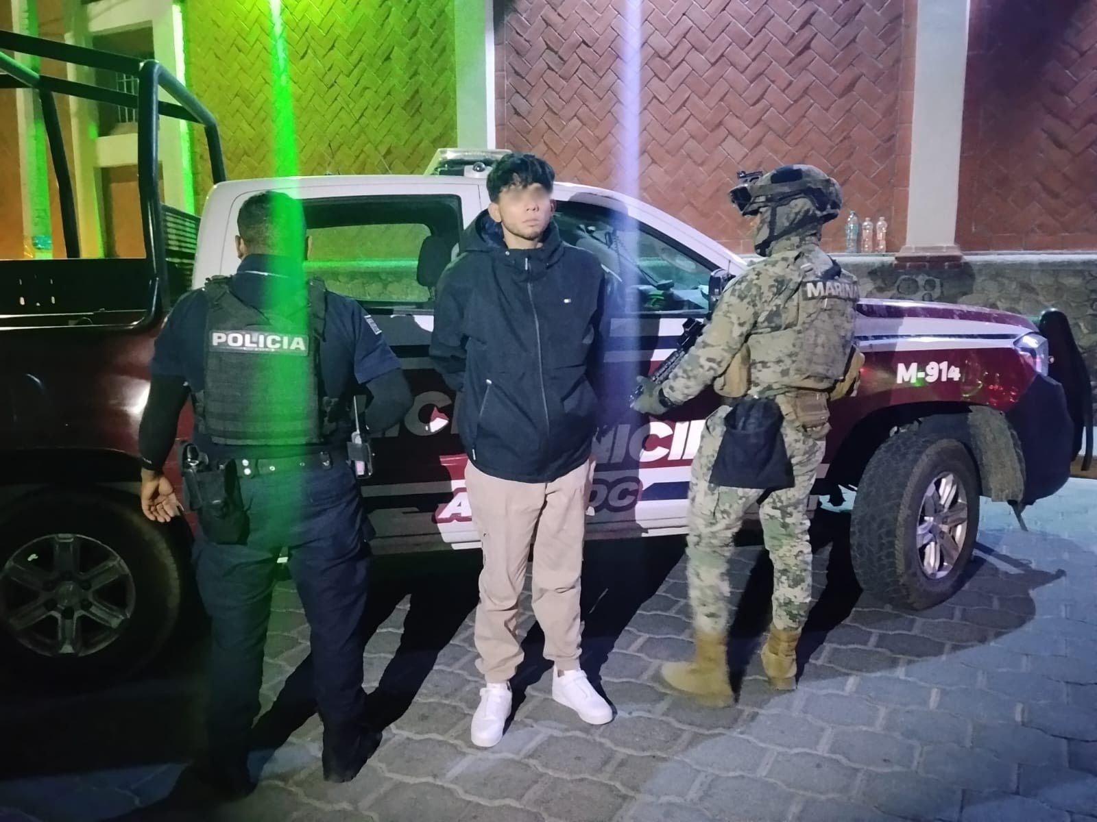 Recuperan camioneta con reporte de robo en Amozoc y detienen a presunto responsable: era conducida por salvadoreño de 29 años