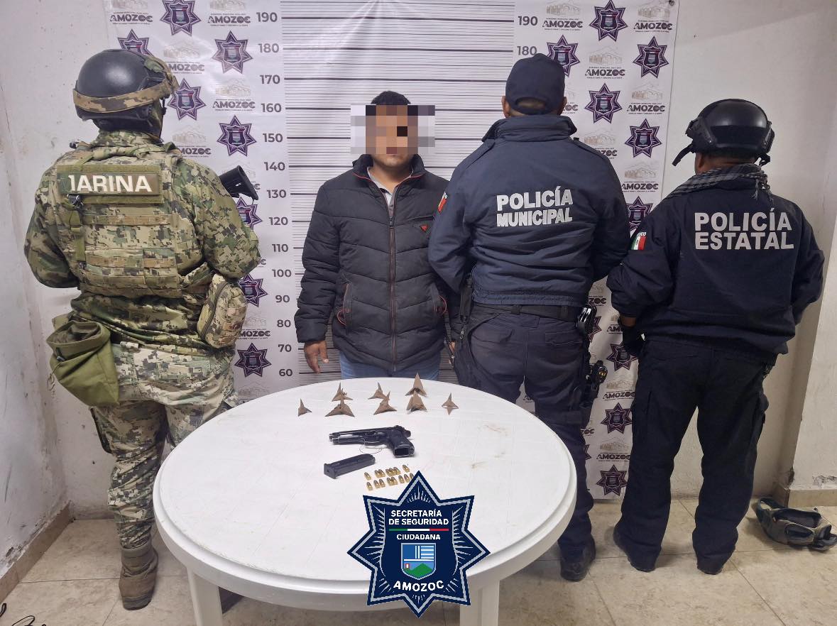 Recuperan vehículo robado y aseguran arma de fuego en operativo en Barrio de San Miguel, Amozoc