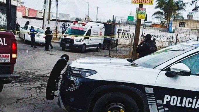 Hombre pierde la vida tras violento ataque armado en vía pública de Casa Blanca, Amozoc