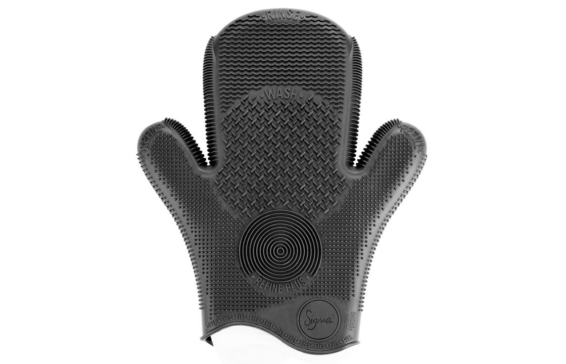 2X Sigma Spa® Brush Cleaning Glove  black