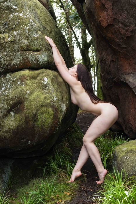 Amazilia Publishes New Set of 15 Fine Art Nude Colour Images Shot on Location in England's Peak District with Cariad Celis