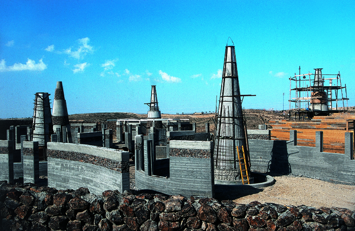 ''Oasis'' under construction