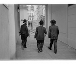 Hommes en Noir, Paris