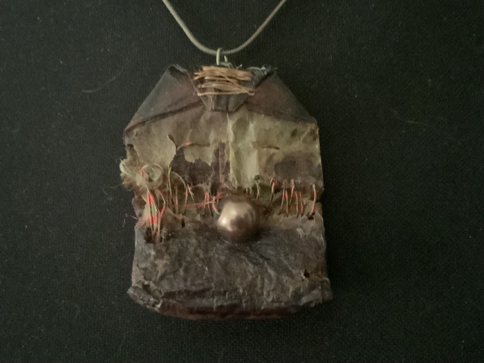 Renate Helene Schweizer: The World in a Used Tea Bag