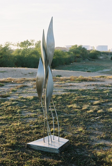 Nestling Wind Pods