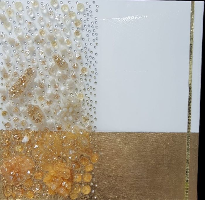 Olga Cogan, Texture, Gold leaf, acrylic paint and  epoxy on canvas, 40 by40 cm