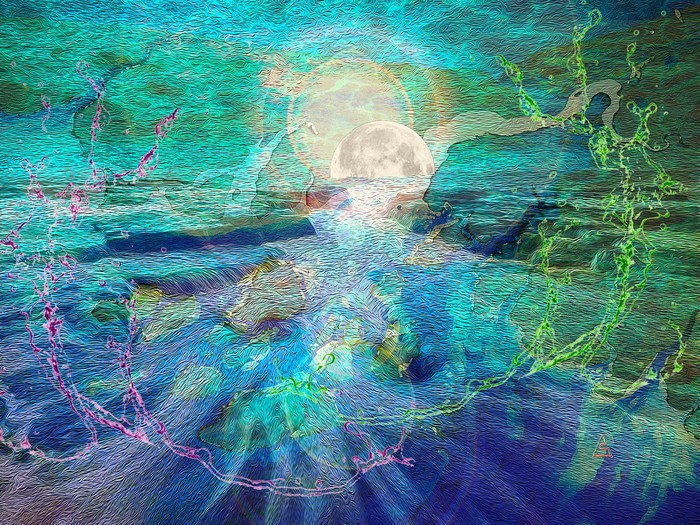 RIVER MERGING WITH SEA