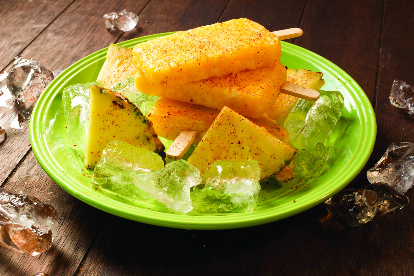 PALETAS HELADAS PIÑA Y TAJÍN® PALETAS HELADAS PIÑA Y TAJÍN®