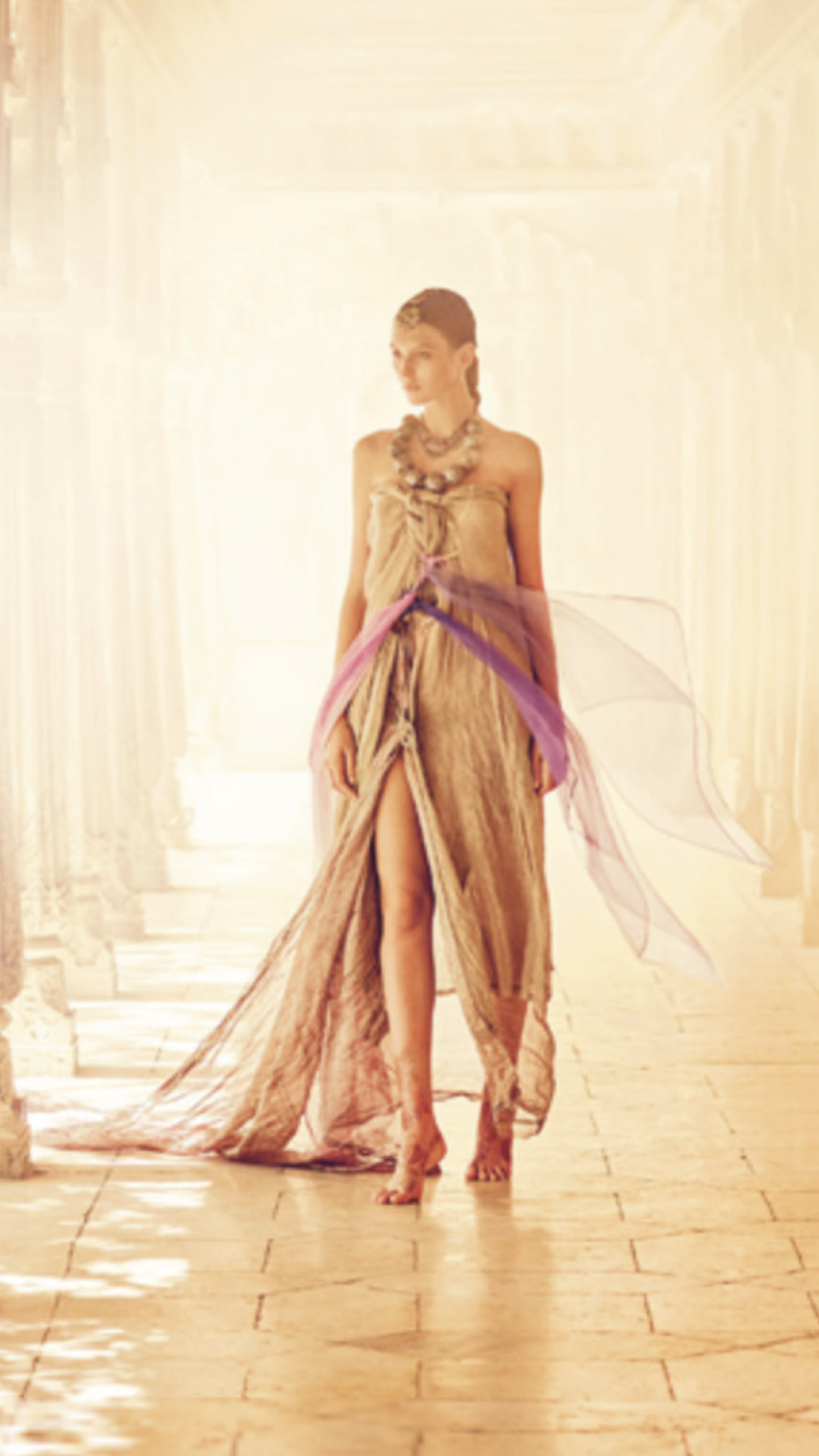 VSI Salons - Fashion Model