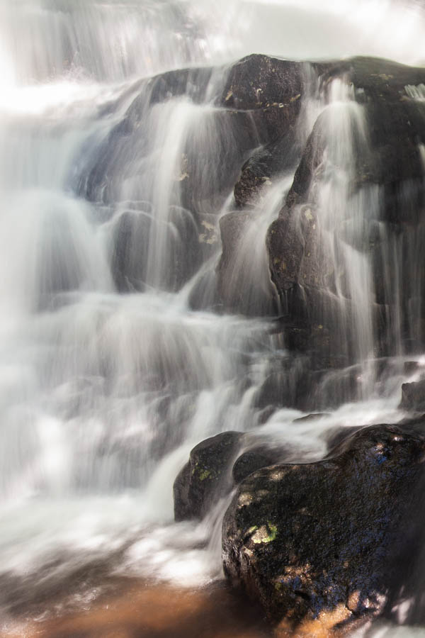 Hiking to Laurel Falls at Great Smoky Mountain National Park - Photography Silky Waterfalls #vezzaniphotography