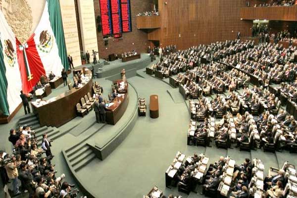 Integra Meade a José Ramón Martel como asesor