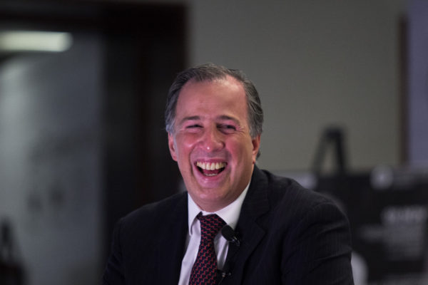 Acusa Morena a Meade de plagiar iniciativa