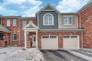 1035 Dragonfly Ave, Pickering