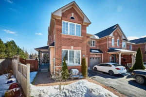 106 Coleridge Dr, Newmarket
