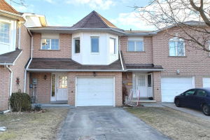 26 Royal Cedar Crt, East Gwillimbury