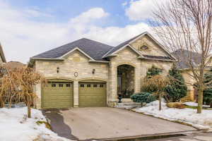 23 Maple Forest Dr, Vaughan