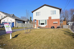 3 De Jong Dr, Mississauga