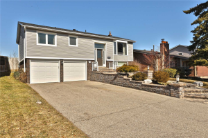 2545 Council Ring Rd, Mississauga