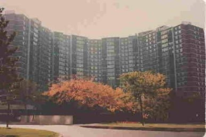 627 The West Mall Dr 627 The West Mall Dr