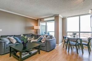 2545 Erin Centre Blvd, Mississauga