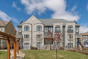 3050 Erin Centre Blvd, Mississauga