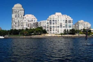 2261 Lake Shore Blvd W 2261 Lake Shore Blvd W