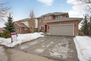 82 Keating Dr, Centre Wellington