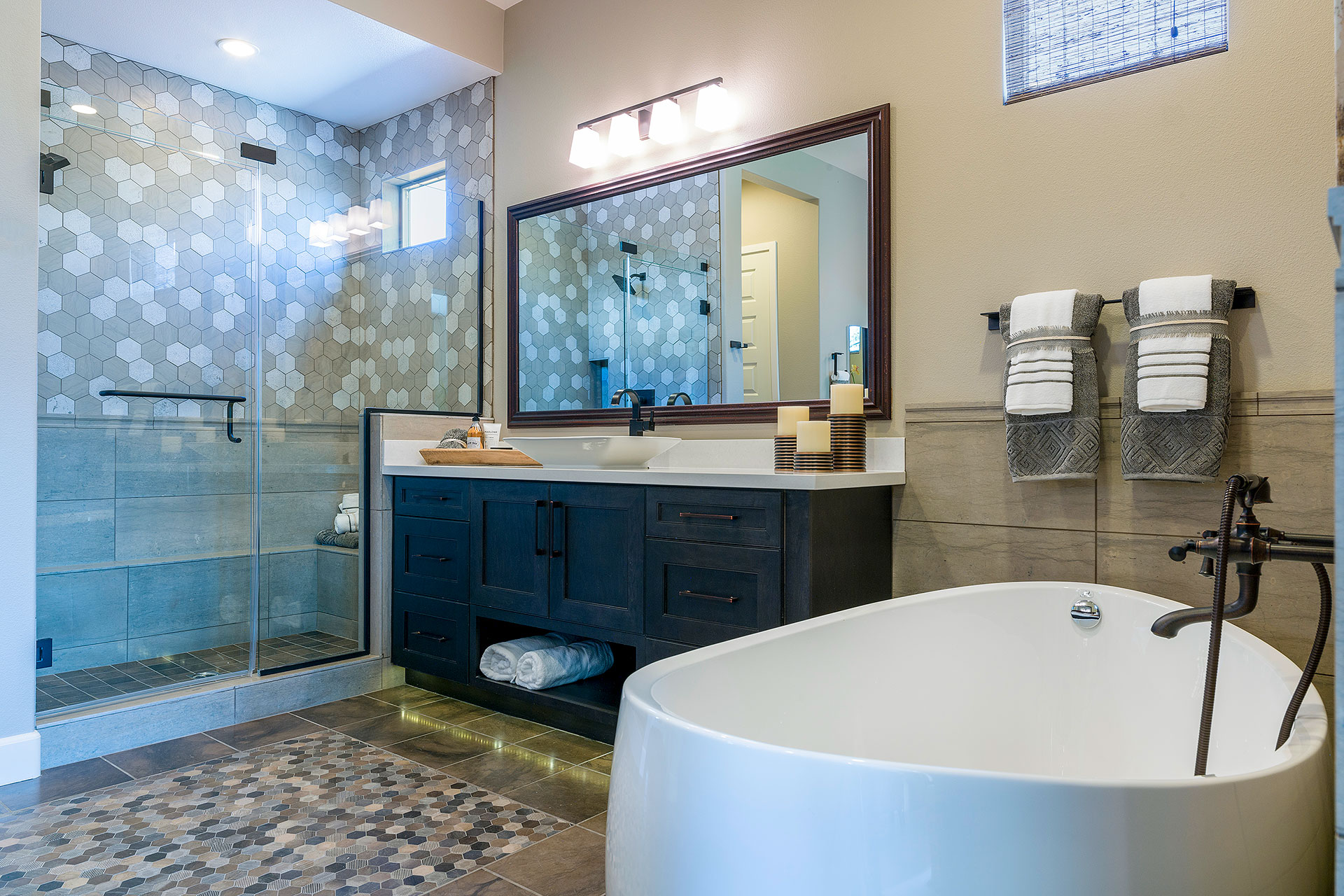 Empire Greens Resort Yard, Pool, Infinity Spa & Firepit | Photo 30