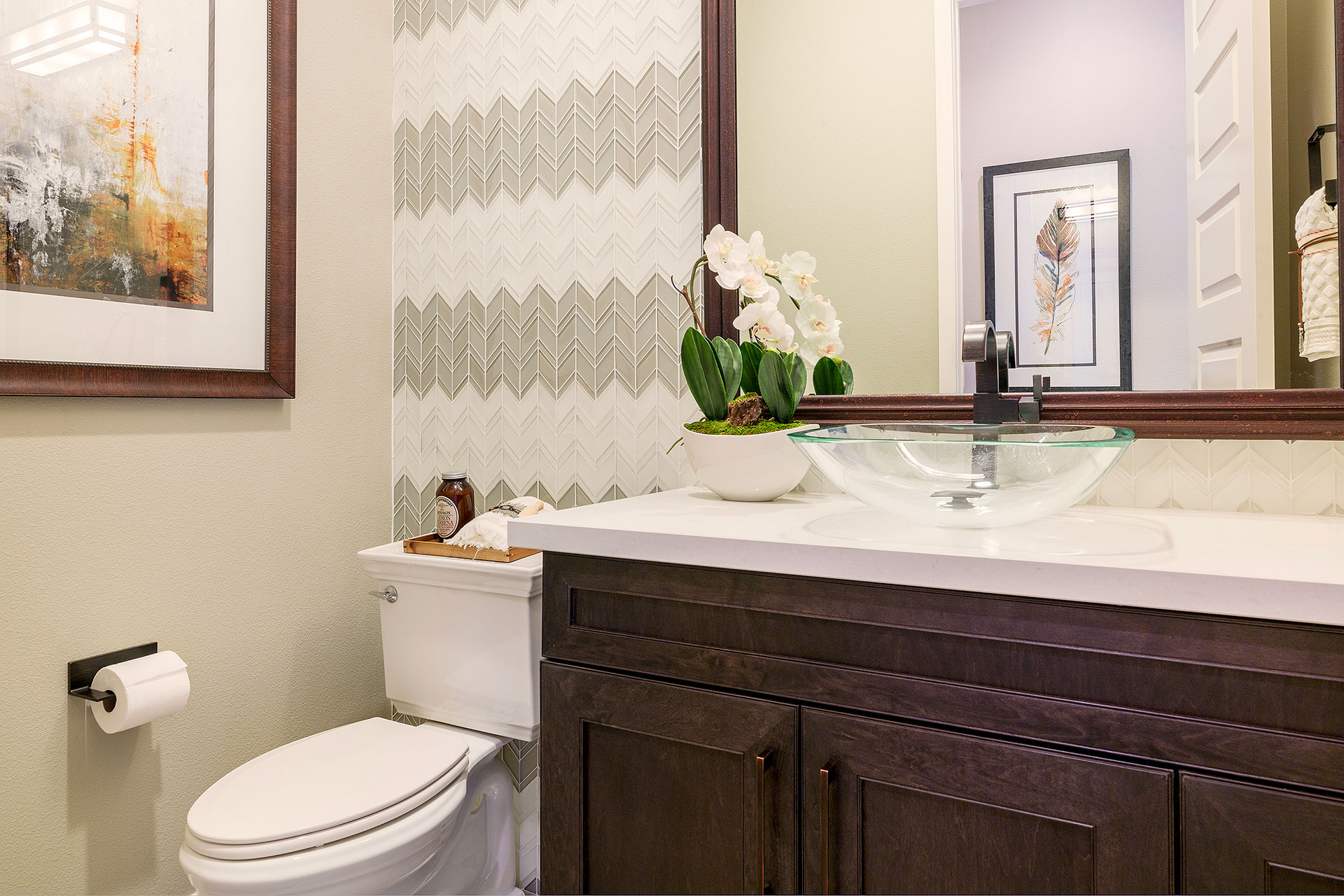 Empire Greens Resort Yard, Pool, Infinity Spa & Firepit | Photo 35