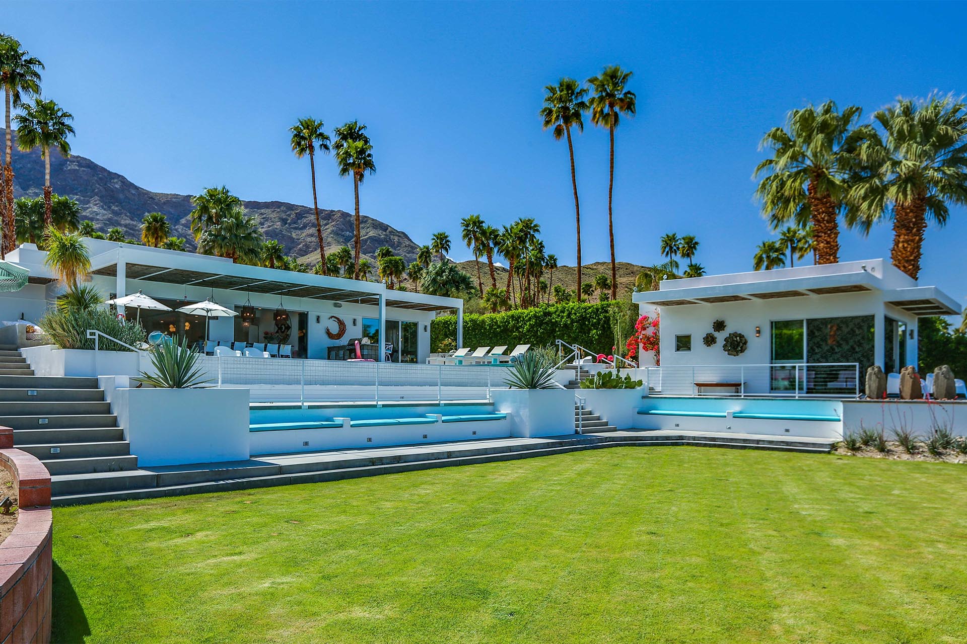 The Bird House of Rancho Mirage - A Swanky Poolside Paradise | Photo 2
