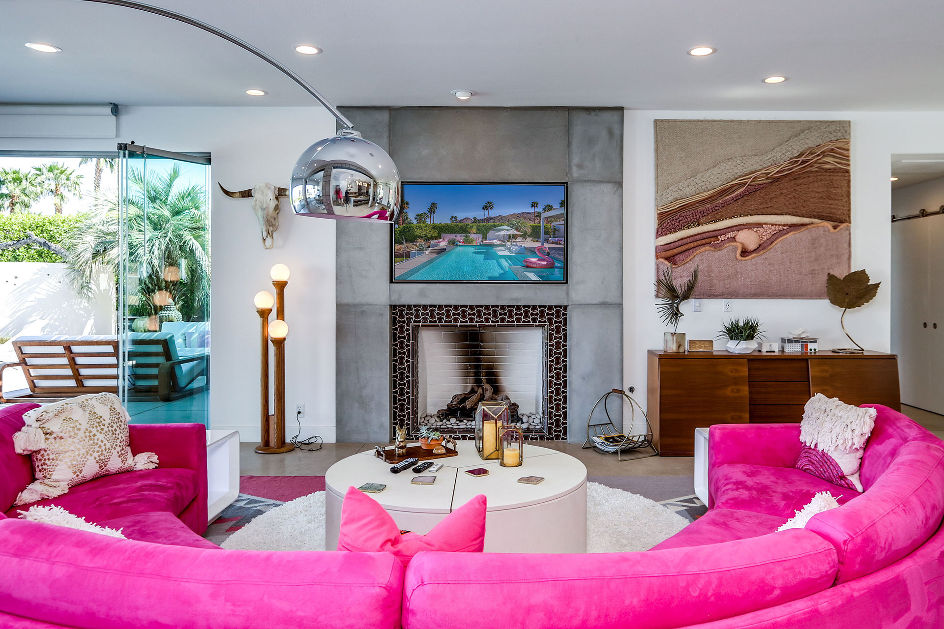 The Bird House of Rancho Mirage - A Swanky Poolside Paradise | Photo 23