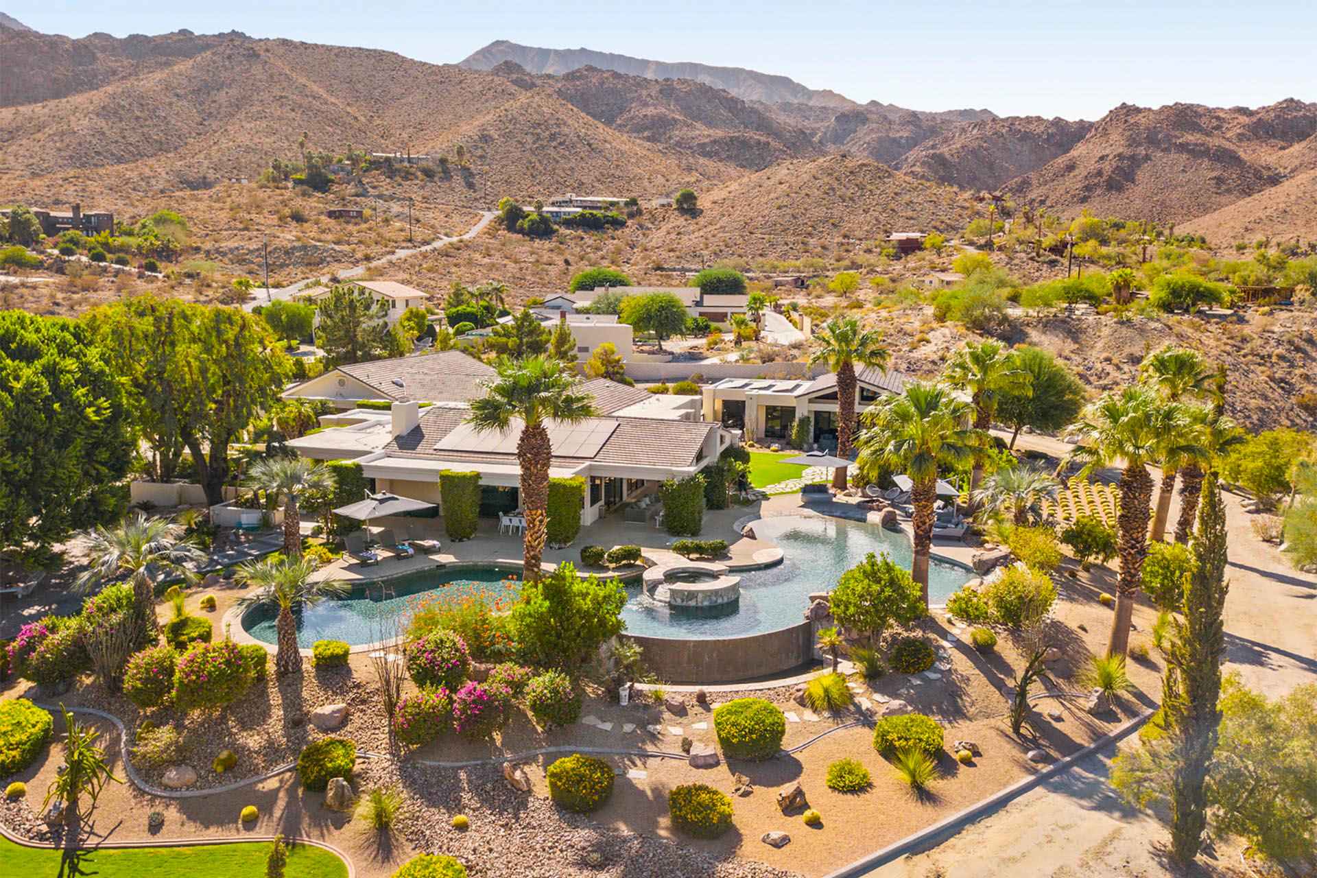 La Paz Estate 6300' 5 Acre Paradise, 360 Views! | Photo 2