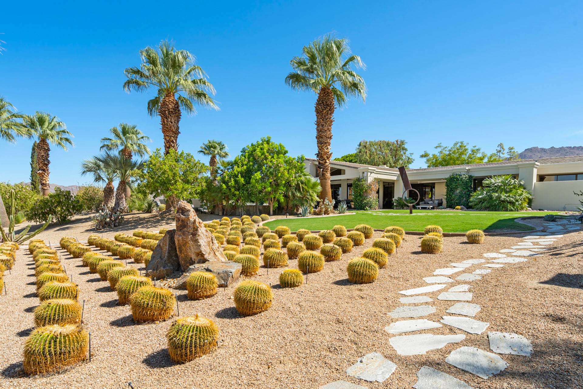 La Paz Estate 6300' 5 Acre Paradise, 360 Views! | Photo 6