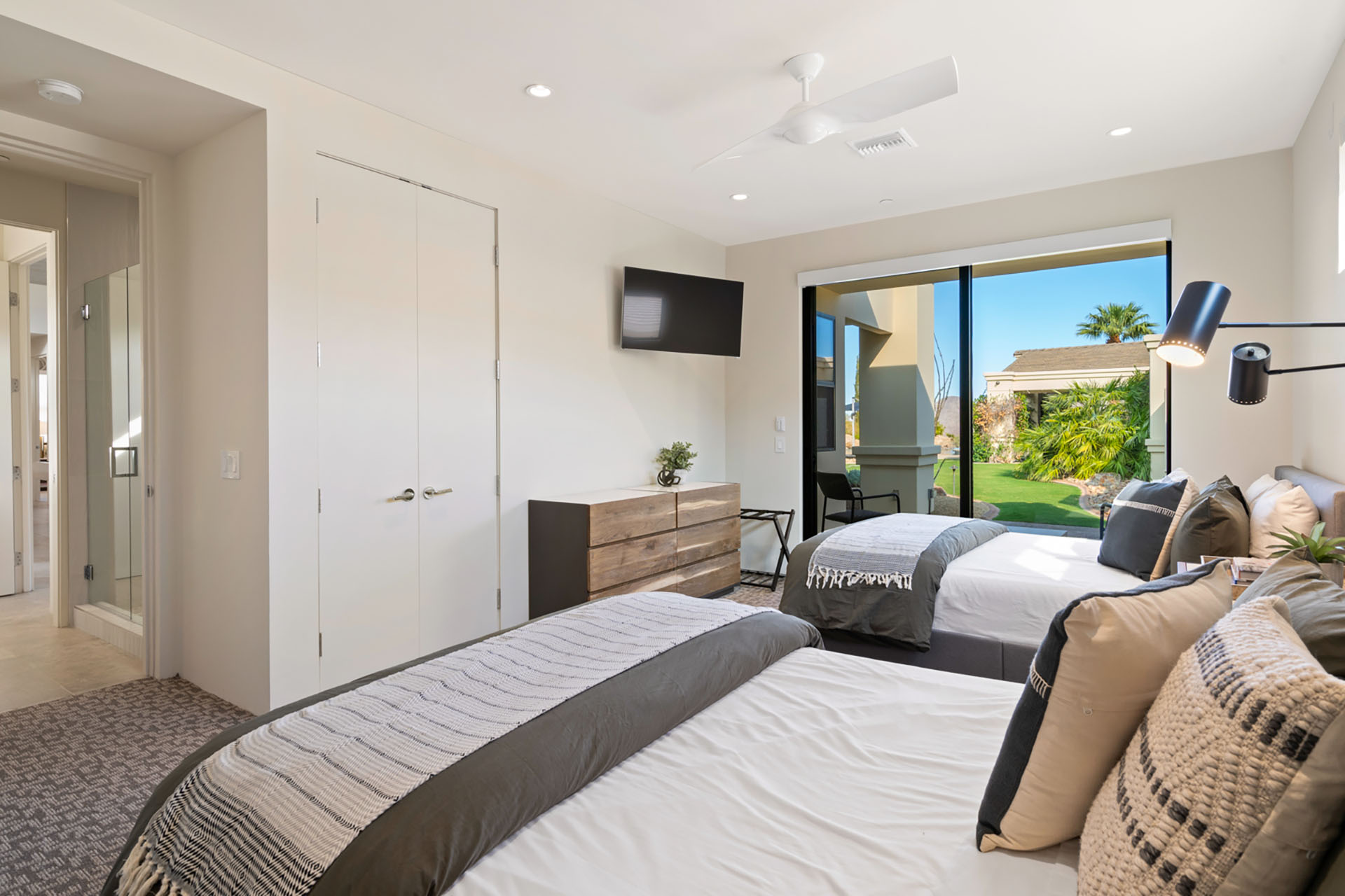 La Paz Estate 6300' 5 Acre Paradise, 360 Views! | Photo 47