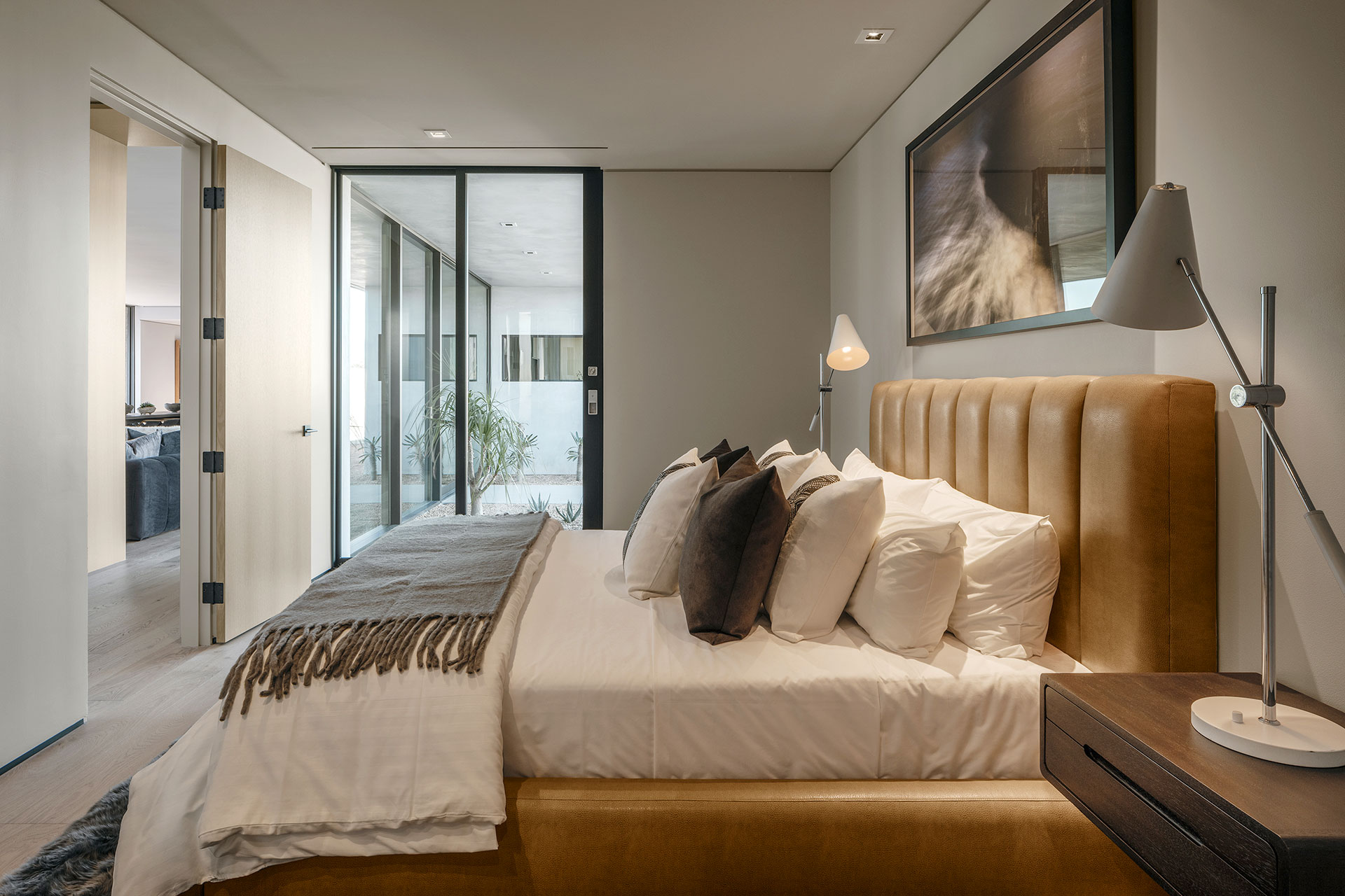 Echo Estate 4000' Architectural Masterpiece w/ 4 Luxury Suites | Photo 30