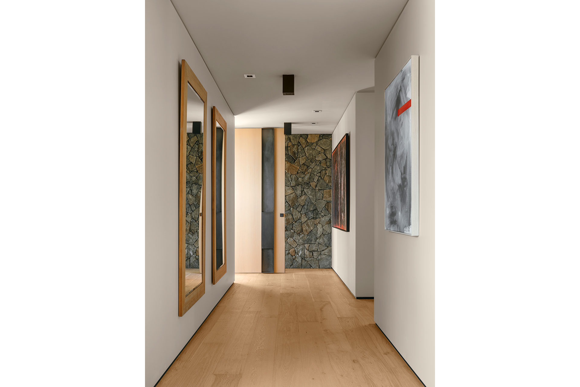 Echo Estate 4000' Architectural Masterpiece w/ 4 Luxury Suites | Photo 16