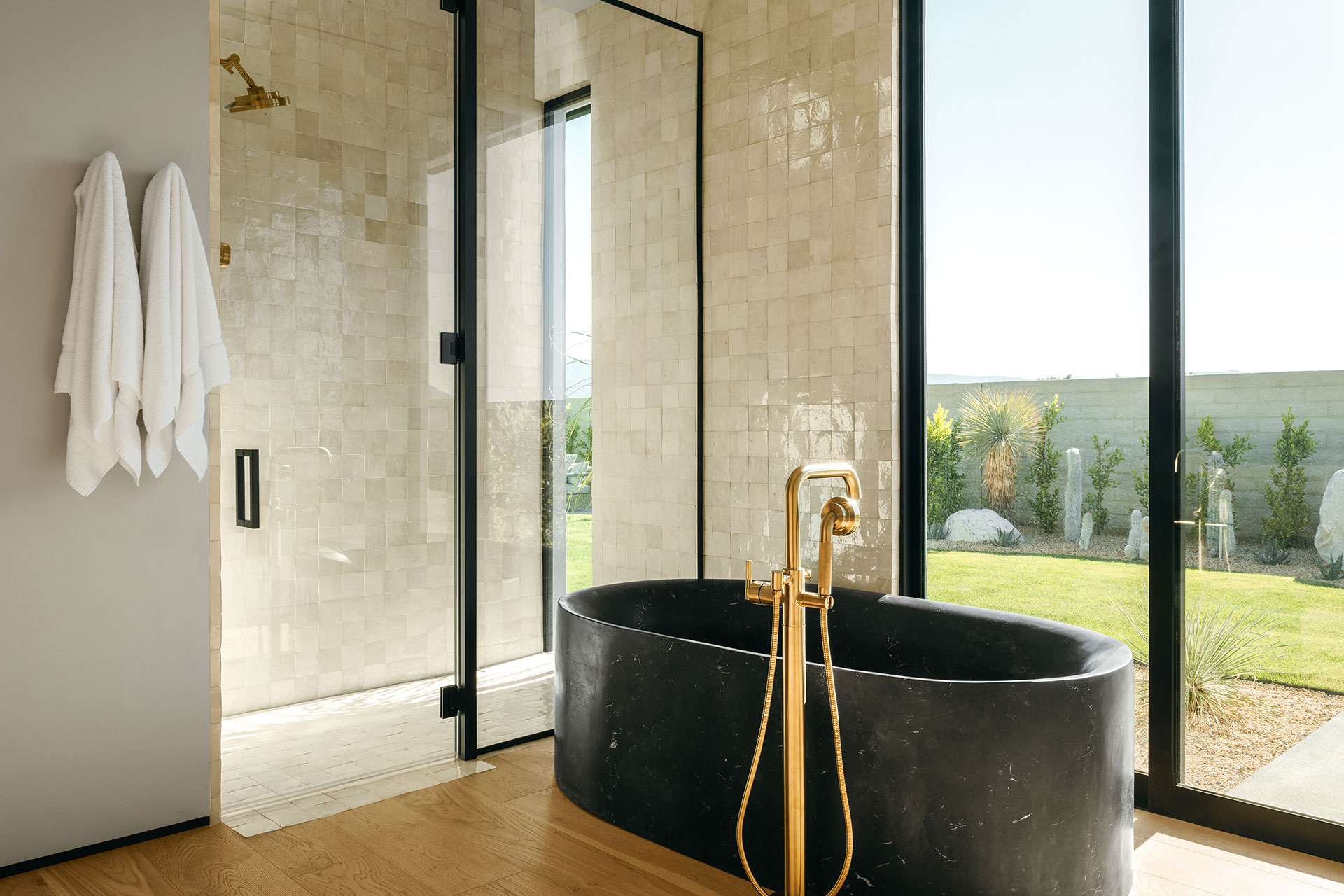 Echo Estate 4000' Architectural Masterpiece w/ 4 Luxury Suites | Photo 19