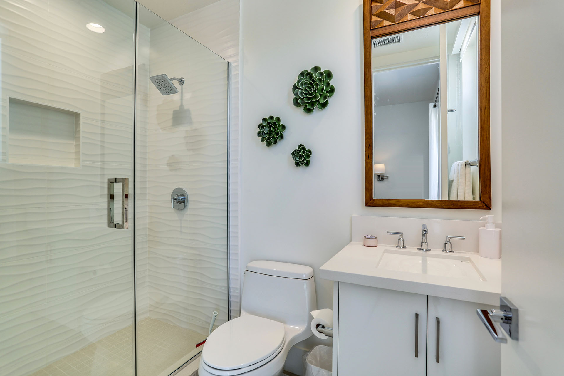 Blue Skye Modern 4 Suites, Mid Mod Inspired Pool Pad! | Photo 34