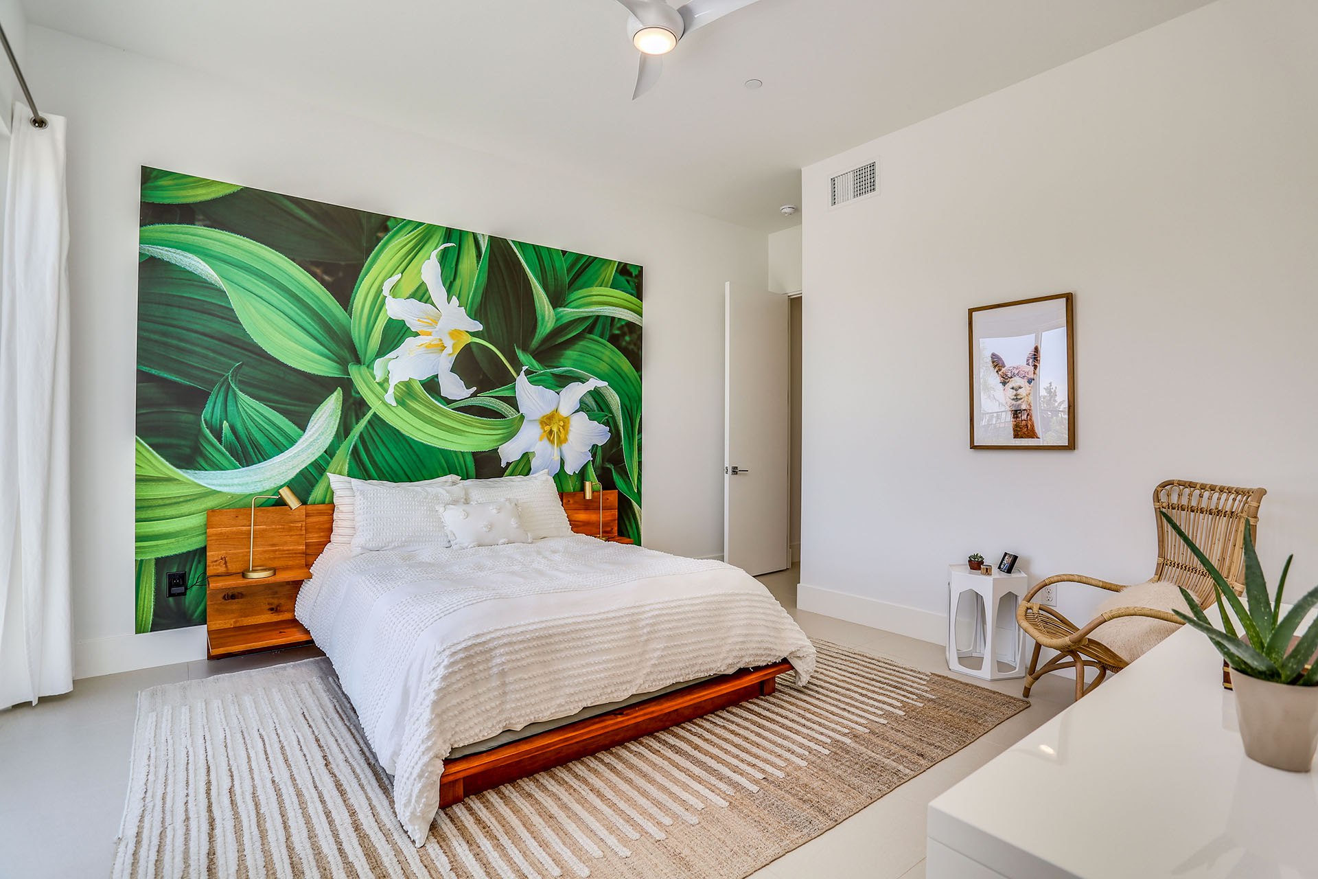 Blue Skye Modern 4 Suites, Mid Mod Inspired Pool Pad! | Photo 35