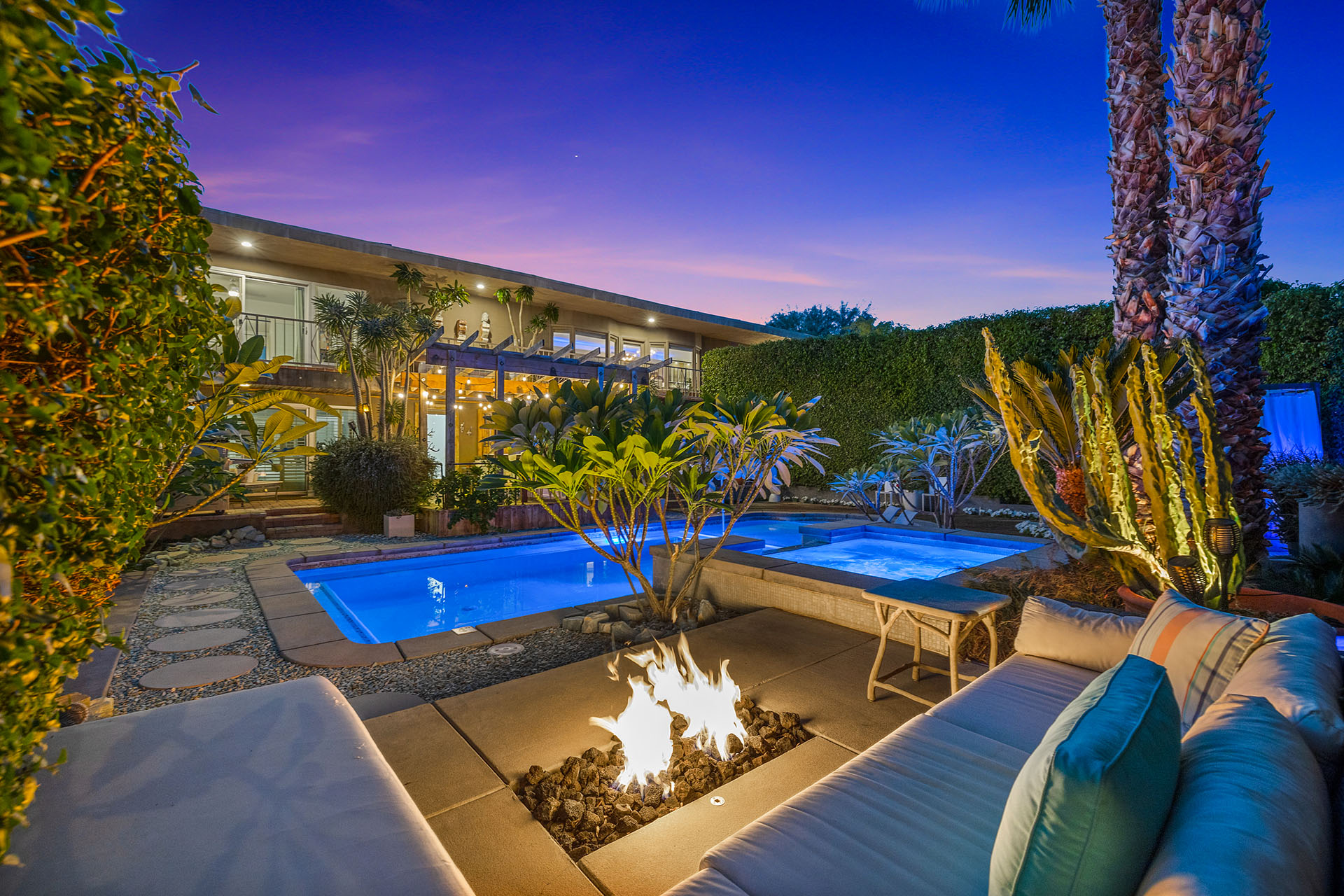 Joplin House on Janis Street A Palm Springs Poolside Paradise! | Photo 3