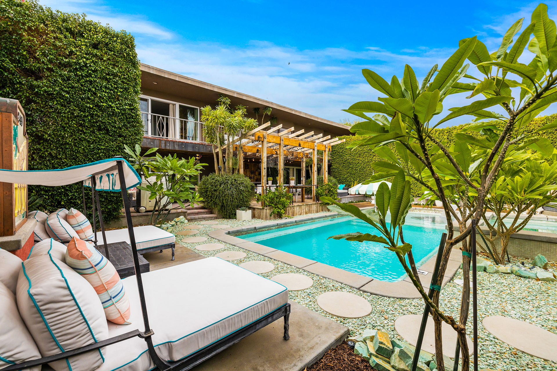 Joplin House on Janis Street A Palm Springs Poolside Paradise! | Photo 57