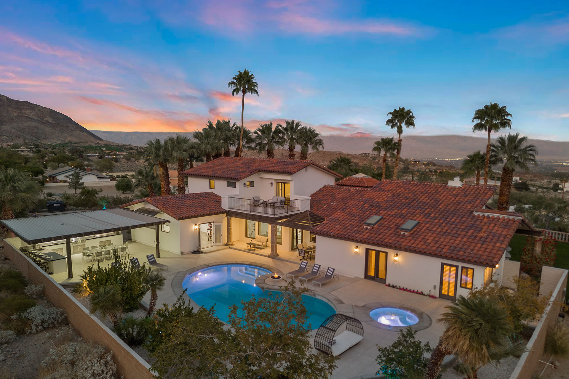 Ridgeview 6 BR, 3 Acres, Pool, Spa, Firepits | Photo 10