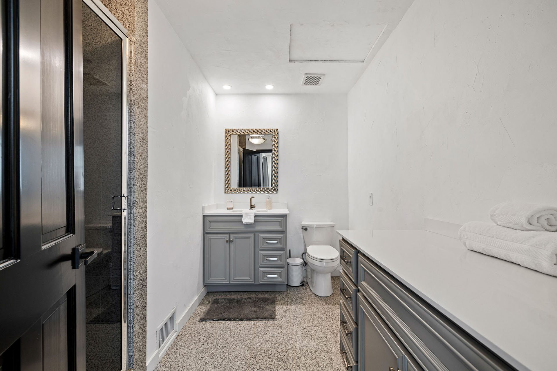 Ridgeview 6 BR, 3 Acres, Pool, Spa, Firepits | Photo 49